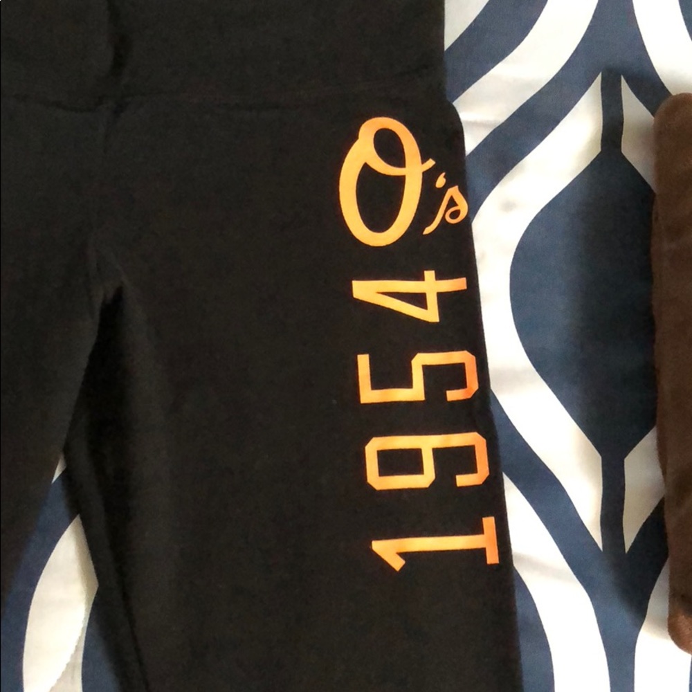 Black & orange capree pants 👖